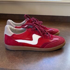 Dolce Vita Red White Sneaker Women’s 10